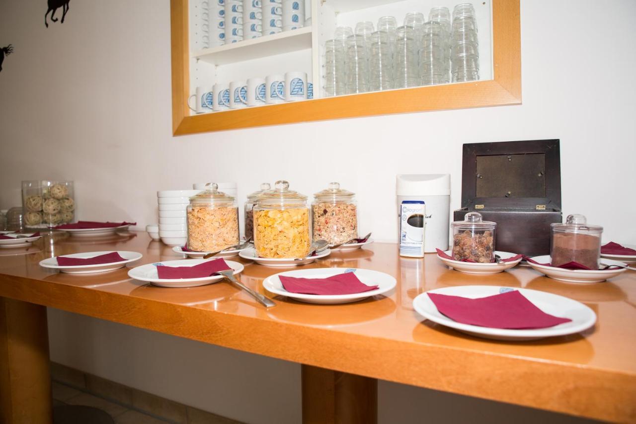 Gastehaus Olympia Reitanlage Munchen-Riem Bed and Breakfast Εξωτερικό φωτογραφία